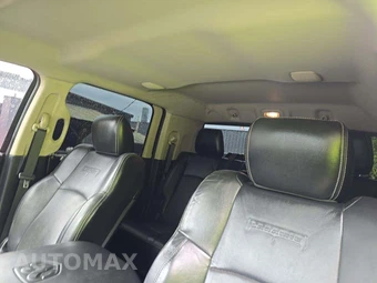 2014 Ram 3500 Laramie Extended Crew Cab Medium Bed DRW - miniatura 11