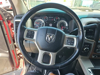 2014 Ram 3500 Laramie Extended Crew Cab Medium Bed DRW - miniatura 10
