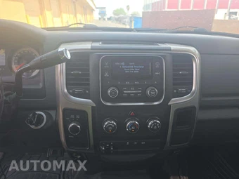 2014 Ram 3500 SLT Crew Cab Long Bed - miniatura 7