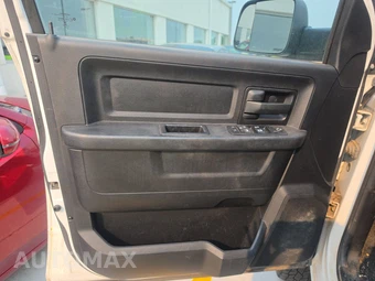 2014 Ram 3500 Tradesman Crew Cab Long Bed DRW - miniatura 9