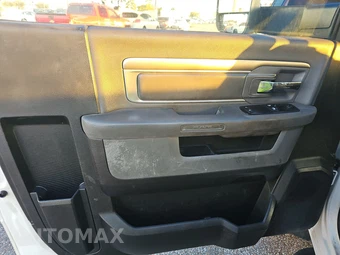 2014 Ram 4500 Cab Chassis Tradesman Regular Cab DRW - miniatura 9