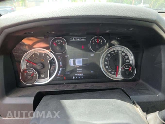 2014 Ram 5500 Cab Chassis SLT Regular Cab DRW - miniatura 9