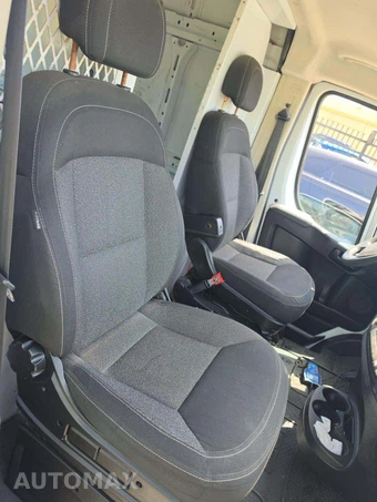 2014 Ram ProMaster 2500 Cargo Van High Roof 136.0" WB – miniatura 18