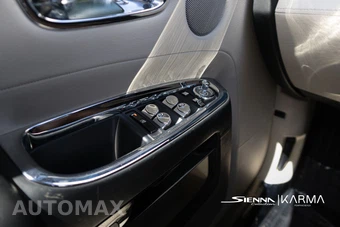 2014 Rolls-Royce Ghost – miniatura 25