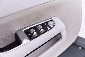 2014 Rolls-Royce Wraith – miniatura 41