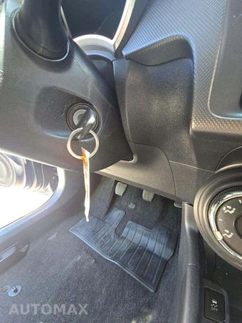 2014 Scion tC – miniatura 8