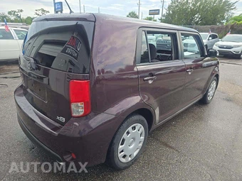 2014 Scion xB – miniatura 3