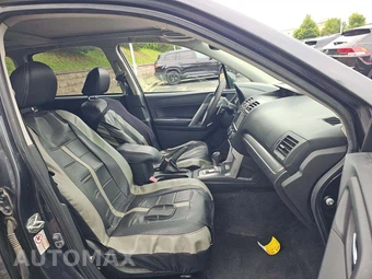 2014 Subaru Forester 2.0XT Touring – miniatura 7