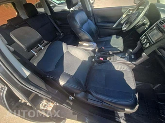 2014 Subaru Forester 2.0XT Touring - miniatura 18