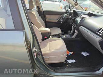 2014 Subaru Forester 2.5i - miniatura 8