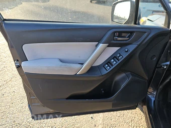 2014 Subaru Forester 2.5i – miniatura 9