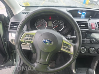 2014 Subaru Forester 2.5i Premium - miniatura 10