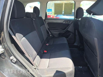2014 Subaru Forester 2.5i Premium – miniatura 16
