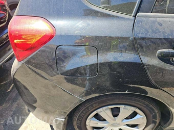 2014 Subaru Impreza 5-Door 2.0i Hatchback – miniatura 32