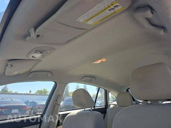 2014 Subaru Impreza 5-Door 2.0i Hatchback – miniatura 8