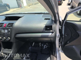 2014 Subaru Impreza 5-Door 2.0i Premium Hatchback - miniatura 19