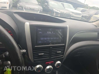 2014 Subaru Impreza WRX Wagon Limited – miniatura 10
