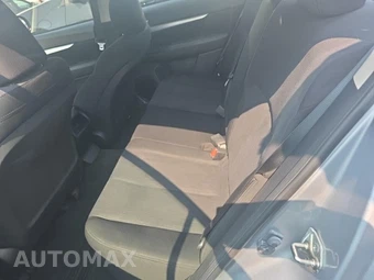 2014 Subaru Legacy 2.5i - miniatura 10