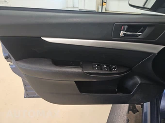 2014 Subaru Legacy 2.5i Premium – miniatura 9