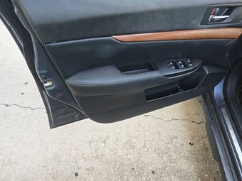 2014 Subaru Outback 2.5i Limited - miniatura 9