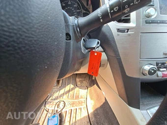 2014 Subaru Outback 2.5i Premium – miniatura 5