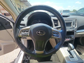 2014 Subaru Outback 2.5i Premium – miniatura 10