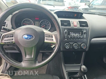 2014 Subaru XV Crosstrek 2.0i Premium - miniatura 11