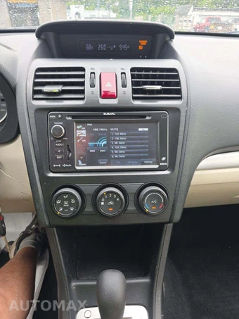 2014 Subaru XV Crosstrek 2.0i Premium - miniatura 7
