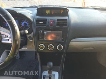 2014 Subaru XV Crosstrek Hybrid Touring – miniatura 11