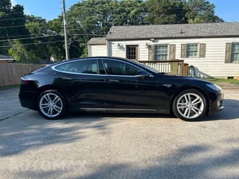 2014 Tesla Model S 60 – miniatura 5