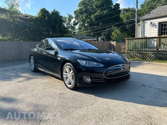 2014 Tesla Model S 60 – miniatura 9