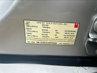 2014 Tesla Model S 60 – miniatura 11