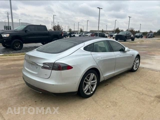 2014 Tesla Model S 60 – miniatura 5