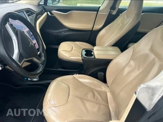 2014 Tesla Model S 60 – miniatura 9