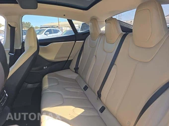 2014 Tesla Model S 85 – miniatura 10