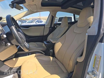 2014 Tesla Model S 85 – miniatura 3