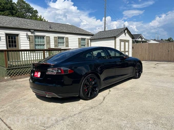 2014 Tesla Model S 85 – miniatura 12