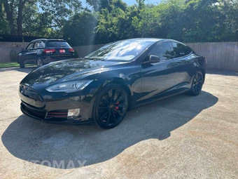 2014 Tesla Model S 85 – miniatura 3