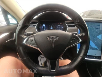 2014 Tesla Model S 85 – miniatura 10