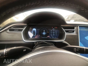 2014 Tesla Model S 85 – miniatura 12