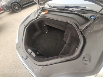 2014 Tesla Model S 85 – miniatura 15