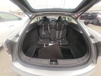 2014 Tesla Model S 85 – miniatura 16