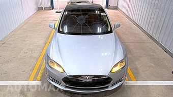 2014 Tesla Model S 85 – miniatura 2