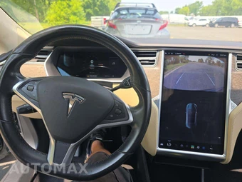 2014 Tesla Model S 85 – miniatura 10