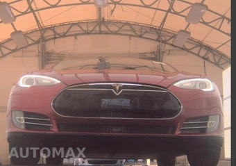 2014 Tesla Model S 85 – miniatura 11