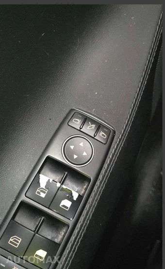 2014 Tesla Model S 85 – miniatura 18