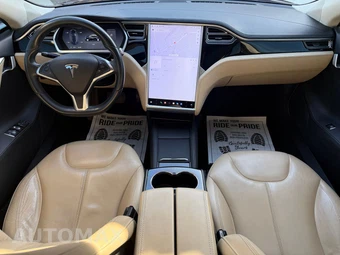2014 Tesla Model S 85 - miniatura 13