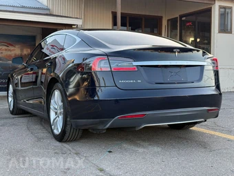 2014 Tesla Model S 85 - miniatura 3