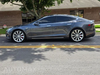 2014 Tesla Model S P85D – miniatura 9
