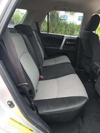 2014 Toyota 4Runner SR5 – miniatura 16
